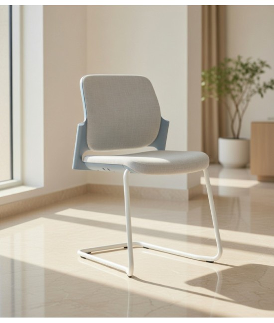 Cadeira estofada, com base patim, GENESI T 45. Melhor qualidade e preço.