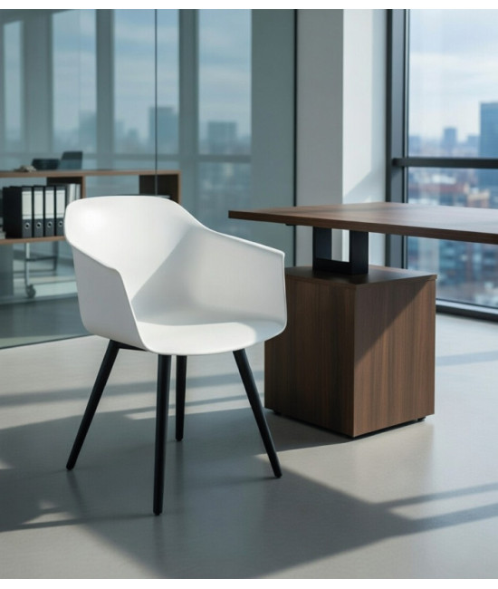 Cadeira de polipropileno, pés em madeira PRETA, NOOM 60. Melhor qualidade e preço