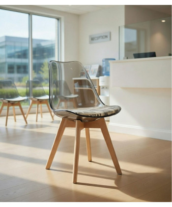 Silla de estilo nórdico. Silla fija. Silla blanca. Silla transparente.