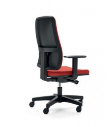 Silla Giratoria Operativa Blaze con brazos regulables al mejor precio